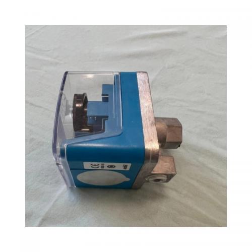 Original New Best Price AZBIL L404F208 Pressure Switch